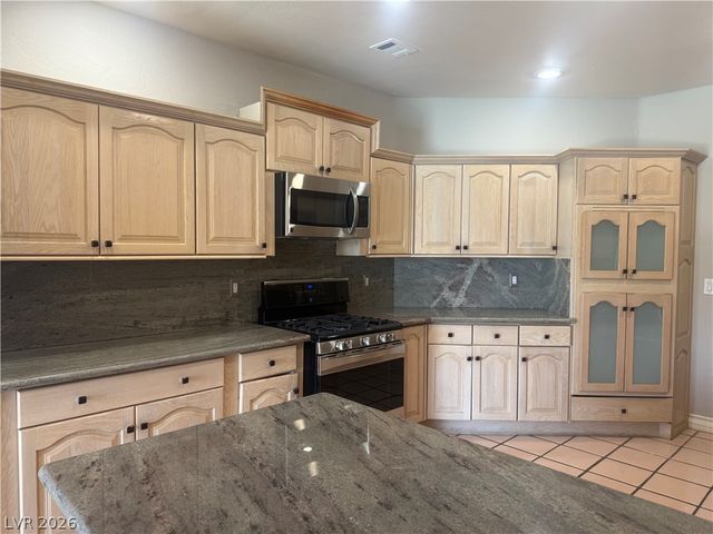 3167 Lido Isle Court, Las Vegas, NV 89117