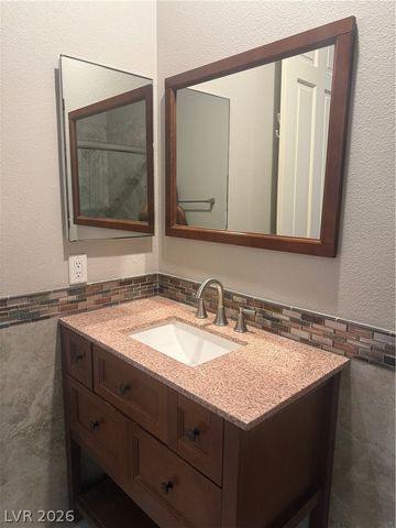 3167 Lido Isle Court, Las Vegas, NV 89117