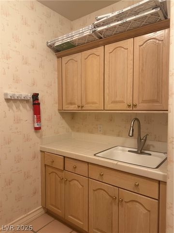 3167 Lido Isle Court, Las Vegas, NV 89117