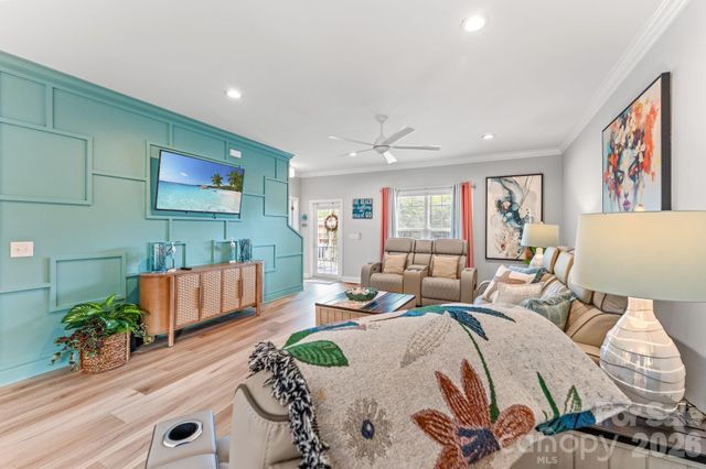 2009 Hillside Drive S, North Myrtle Beach, SC 29582