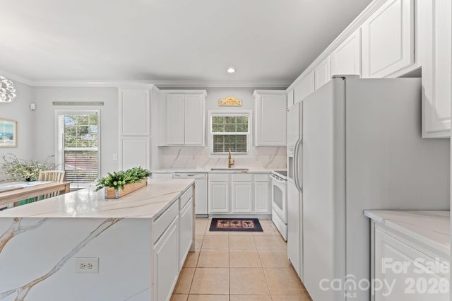 2009 Hillside Drive S, North Myrtle Beach, SC 29582