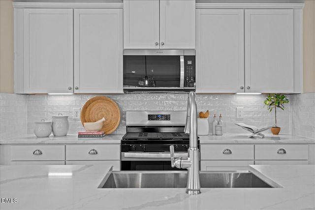 1612 Briar Brook Lane, Zebulon, NC 27597