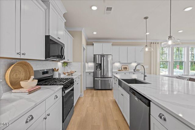 1612 Briar Brook Lane, Zebulon, NC 27597