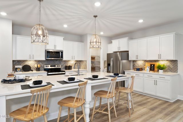 1612 Briar Brook Lane, Zebulon, NC 27597