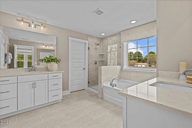 1612 Briar Brook Lane, Zebulon, NC 27597