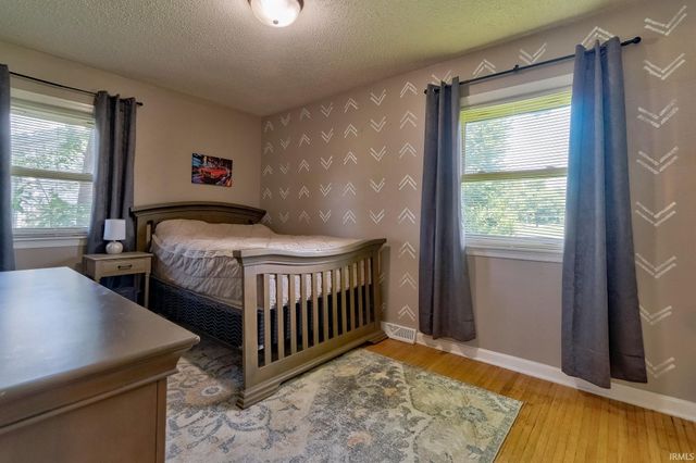 1900 S Spring Street, Evansville, IN 47714