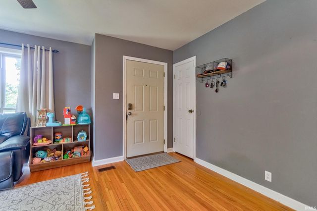1900 S Spring Street, Evansville, IN 47714
