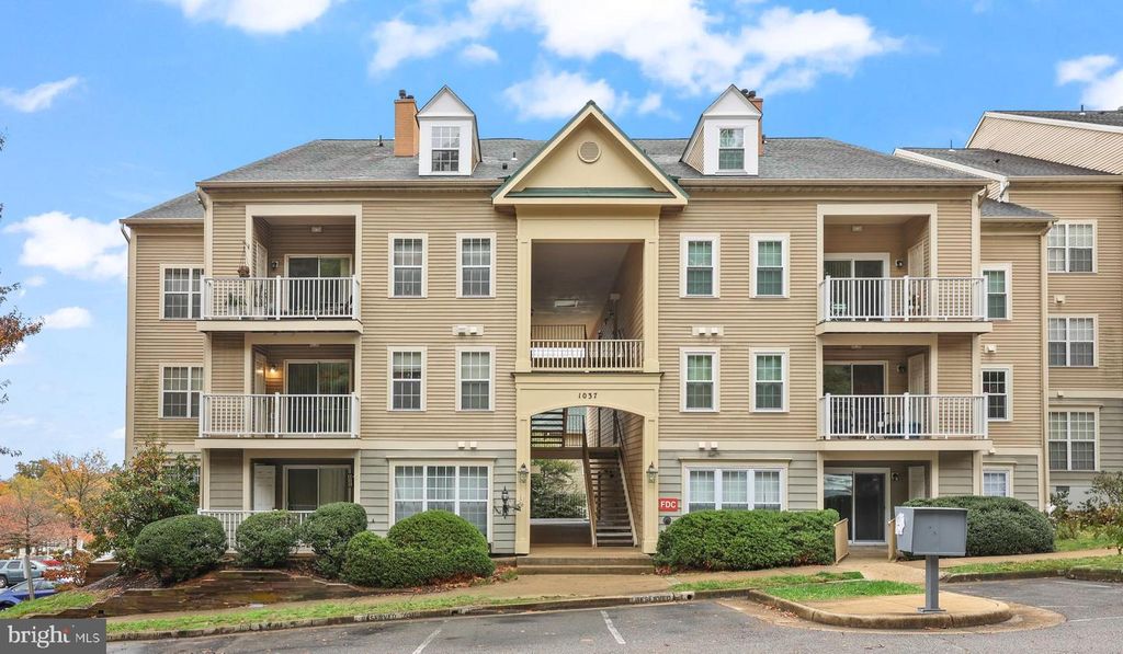 1037 GARDENVIEW LOOP #101, Woodbridge, VA 22191