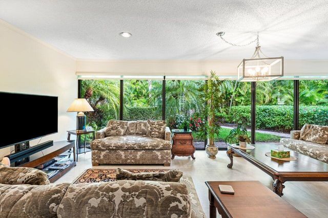 4265 Shelldrake Lane, Boynton Beach, FL 33436