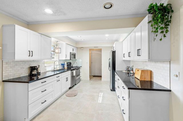 4265 Shelldrake Lane, Boynton Beach, FL 33436