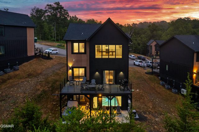 1133 Reedmont Way, Sevierville, TN 37876