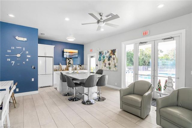 3785 Fieldstone BLVD # 203, Naples, FL 34109