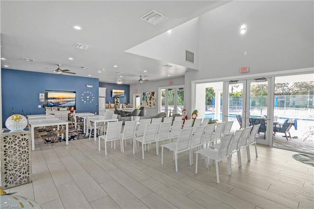 3785 Fieldstone BLVD # 203, Naples, FL 34109