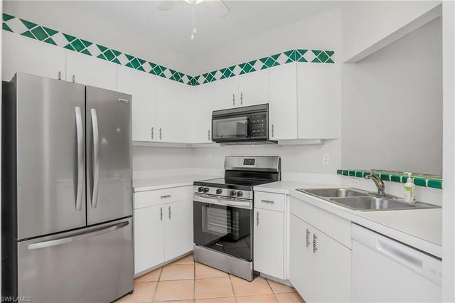 3785 Fieldstone BLVD # 203, Naples, FL 34109