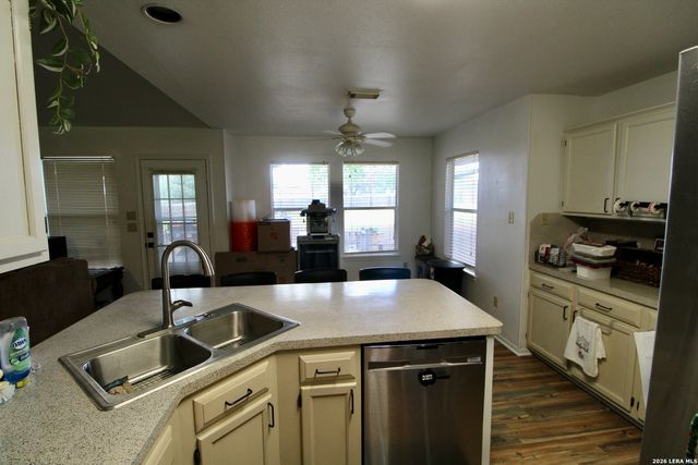 19470 Blume Dr, Lytle, TX 78052