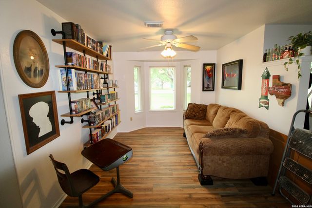 19470 Blume Dr, Lytle, TX 78052