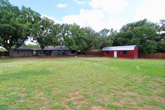 19470 Blume Dr, Lytle, TX 78052