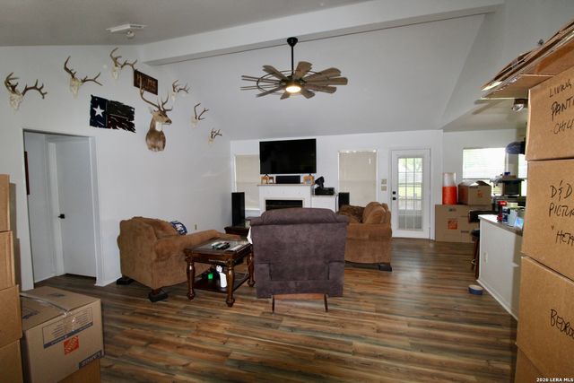 19470 Blume Dr, Lytle, TX 78052