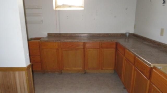 1900 Manor Drive, Burnsville, MN 55337