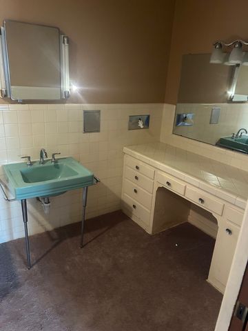 910 Varella, Mexia, TX 76667