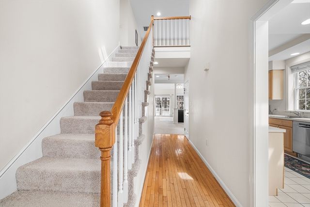 3 Georgia Dr 3, Burlington, MA 01803