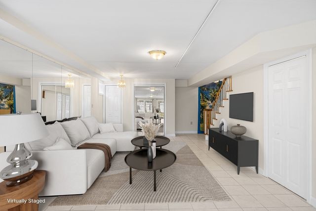 3 Georgia Dr 3, Burlington, MA 01803