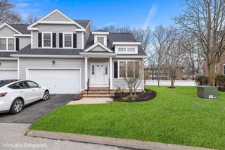 3 Georgia Dr 3, Burlington, MA 01803