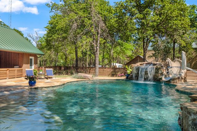 3458 Vz County Road 3415, Wills Point, TX 75169