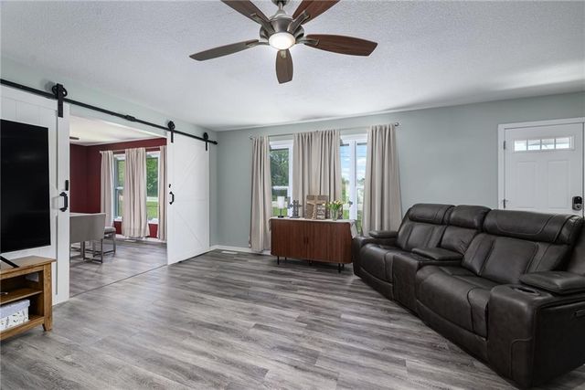 13300 Parallel Parkway, Kansas City, KS 66109