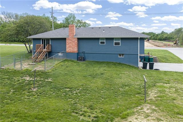 13300 Parallel Parkway, Kansas City, KS 66109