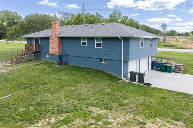 13300 Parallel Parkway, Kansas City, KS 66109