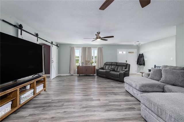13300 Parallel Parkway, Kansas City, KS 66109
