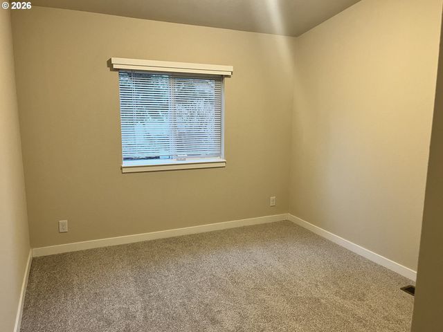 420 Pine St, Toledo, WA 98591