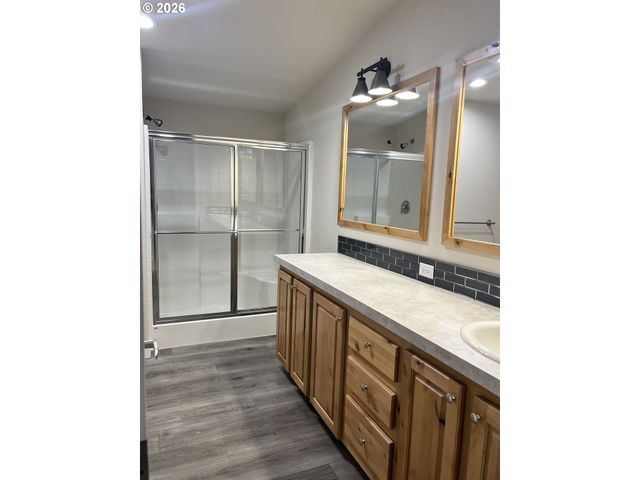 420 Pine St, Toledo, WA 98591