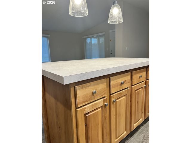 420 Pine St, Toledo, WA 98591