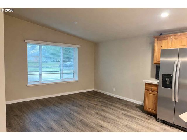 420 Pine St, Toledo, WA 98591