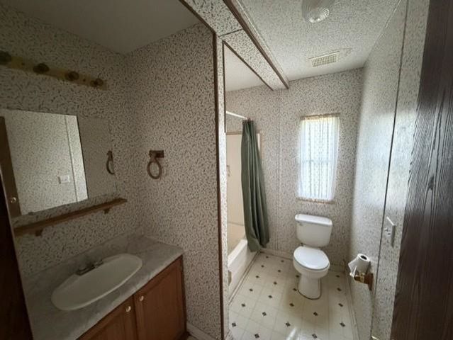 700 Christopher Road, Campobello, SC 29322