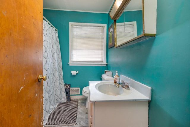 2209 W Court Street, Janesville, WI 53548