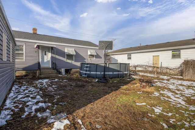 2209 W Court Street, Janesville, WI 53548