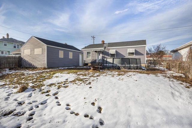 2209 W Court Street, Janesville, WI 53548