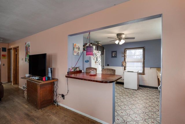 2209 W Court Street, Janesville, WI 53548