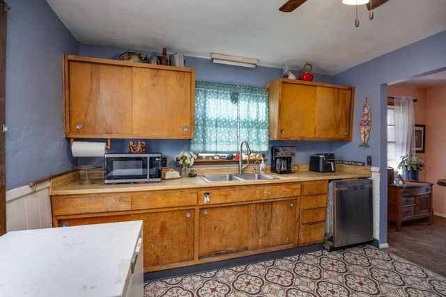 2209 W Court Street, Janesville, WI 53548