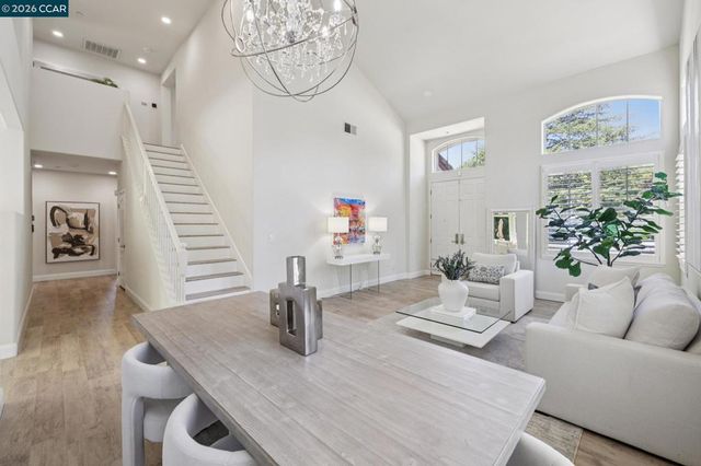 1103 Andrew Ln, Walnut Creek, CA 94597