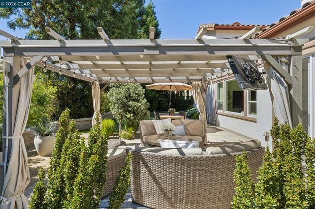 1103 Andrew Ln, Walnut Creek, CA 94597