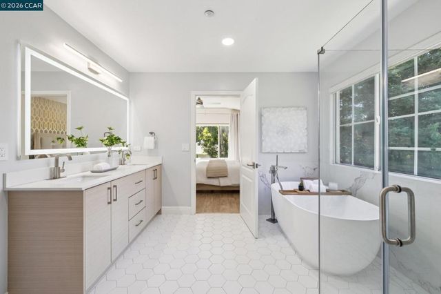1103 Andrew Ln, Walnut Creek, CA 94597