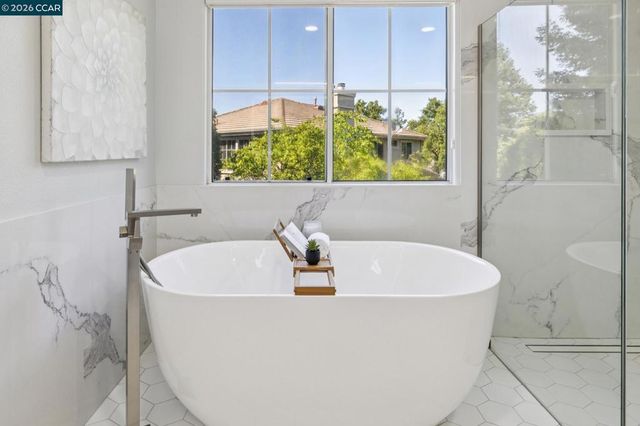 1103 Andrew Ln, Walnut Creek, CA 94597
