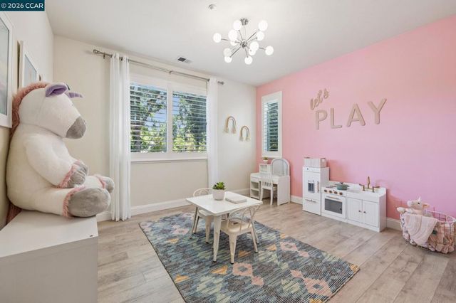 1103 Andrew Ln, Walnut Creek, CA 94597