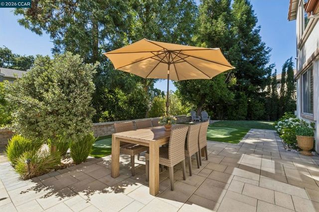 1103 Andrew Ln, Walnut Creek, CA 94597