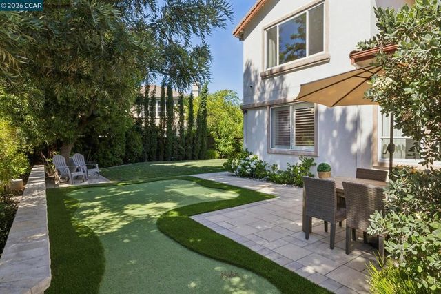 1103 Andrew Ln, Walnut Creek, CA 94597