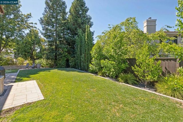 1103 Andrew Ln, Walnut Creek, CA 94597